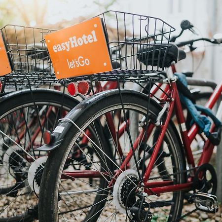 Easyhotel Berlin Hackescher Markt Exterior foto